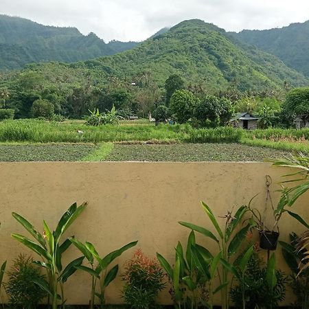 ホテル Amed Yudhadewata エクステリア 写真